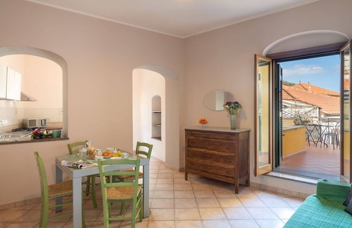 Boscomare Apartment | Cosy apartment for 8 guests with WIFI, TV, terrace and panoramic view