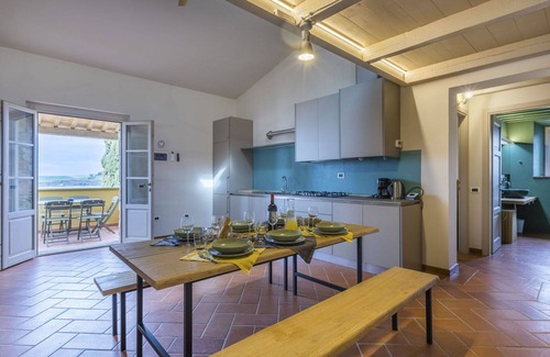 Santa Luce Apartment | Cosy apartment for 12 people with WIFI, A/C, pool, TV, patio, panoramic view and parking