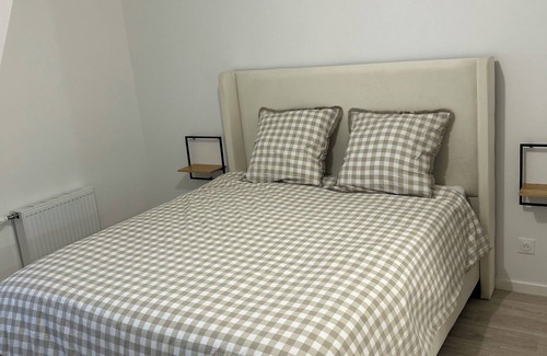 Le Blanc-Mesnil Apartment | Cosy apartment with balcony near Paris