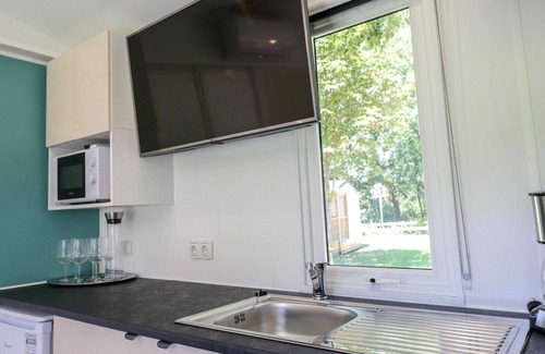 Muhldorf House | Cosy apartment in villa for 4 people with A/C, WIFI, TV, terrace, pets allowed and panoramic view