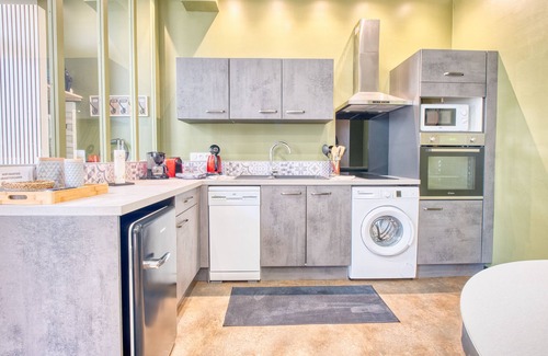 Eymet Apartment | Cosy Apartment in Eymet – Air-Conditioned, for 2 People, Steps from Restaurants and the Village