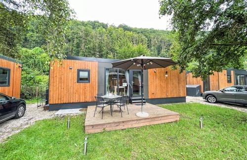 Riedenburg House | Cosy apartment in villa for 4 guests with A/C, WIFI, TV, terrace and parking