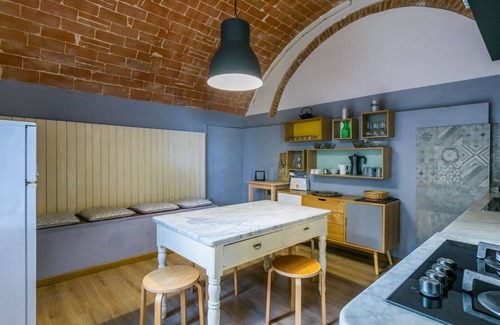 Lorenzana Villa | Cosy apartment in villa for 4 guests with pool, WIFI and pets allowed