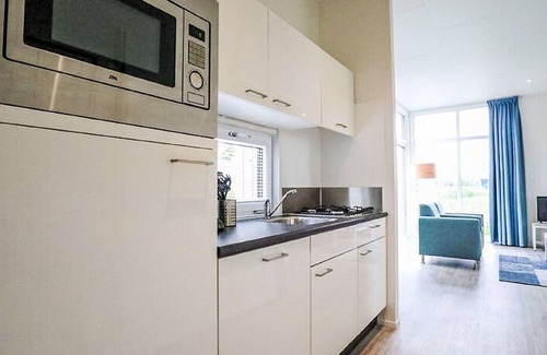 Enkhuizen House | Cosy apartment in villa for 4 guests with WIFI, TV and terrace