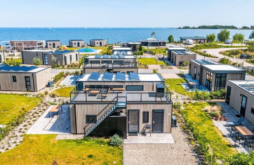 Enkhuizen House | Cosy apartment in villa for 4 guests with WIFI, TV and terrace