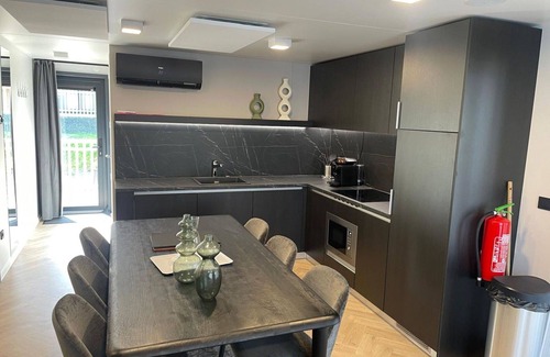 Ossiach House | Cosy apartment in villa for 6 guests with WIFI, TV and terrace