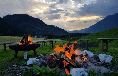 Ossiach House | Cosy apartment in villa for 6 guests with WIFI, TV and terrace