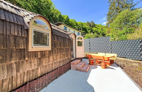 Boppard House | Cosy apartment in villa for 2 guests with terrace and pets allowed