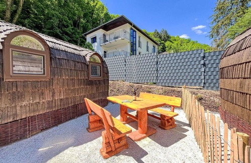 Boppard House | Cosy apartment in villa for 2 guests with terrace and pets allowed