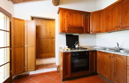 Rapolano Terme Villa | Cosy apartment in villa for 5 guests with pool, WIFI, TV and patio