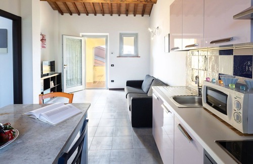 Larciano House | Cosy apartment in villa for 4 people with A/C, WIFI, pool and TV