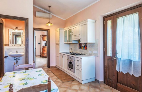 Lidarno Villa | Cosy apartment in villa for 4 guests with pool, A/C, WIFI, TV, patio and pets allowed