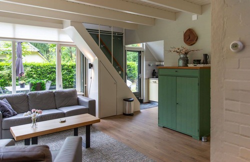 Municipality of Dalfsen House | Cosy apartment in villa for 4 people with pool, WIFI, TV and terrace