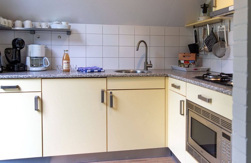 Municipality of Dalfsen House | Cosy apartment in villa for 4 people with pool, WIFI, TV and terrace