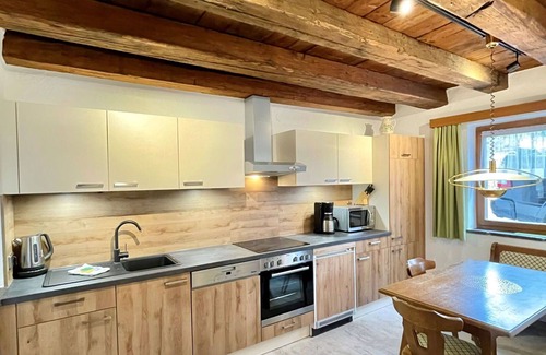 Imst House | Cosy apartment in villa for 8 guests with WIFI, TV, terrace, pets allowed and panoramic view