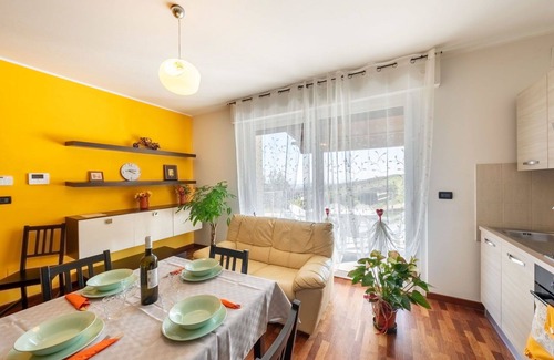 Citta Sant'Angelo Villa | Cosy apartment in villa with WIFI, A/C, hot tub, pool, TV, patio, pets allowed, panoramic view