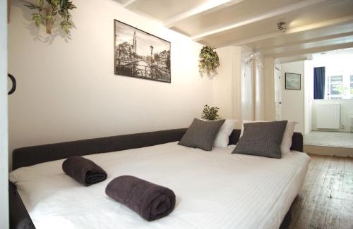 Old Town House | Cosy apartment right in the city center with AIRCO!