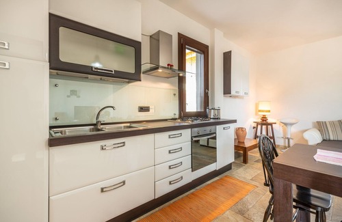 Chia House | Cosy Apartment Villa Fico with Terrace, Garden & Air Conditioning; Parking Available, Pets Allowed