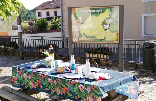 Longchaumois Apartment | Cosy apartment - Village center, Longchaumois (Parc naturel du Haut-Jura)