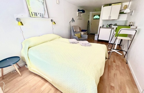 Vallensaek Apartment | Cosy apartment with own terrace.
