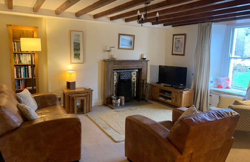 Reeth Apartment | Cosy Apartment With Lovely Views