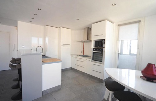 Les Chutes Lavie Apartment | Cosy appartement - Longchamp - vue Mer !