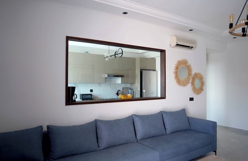 Martil Apartment | Cosy Apprtment with view on swimming pool and mountains