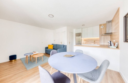 Montevrain Apartment | Cosy Appt with Terrace 5 min. DISNEYLAND