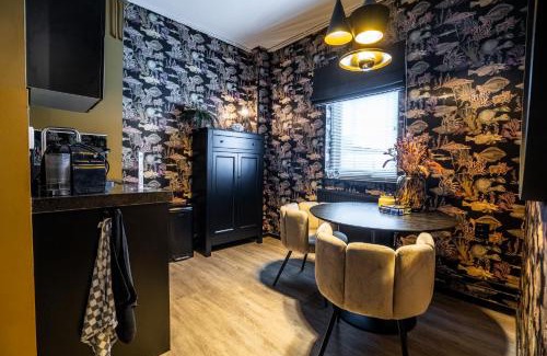 Groningen Apartment | Cosy Aquarium for a couple or friends