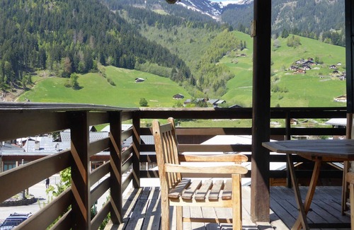 Beaufort Ski Chalet | Cosy chalet for 11 with wifi, dishwasher & washing machine