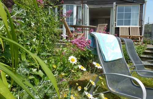 Crackington Haven Ski Chalet | Cosy Chalet With Sea Views, By The Beach