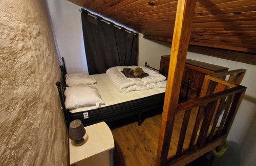 Faucon-de-Barcelonnette Apartment | Cosy, comfortable mountain apartment with swimming pool