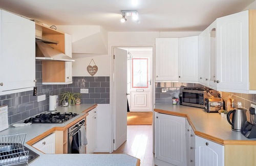 Cheltenham Cottage | Cosy Cotswolds House