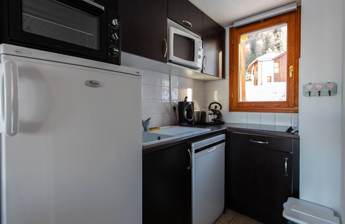 Les Orres Apartment | Cosy Cottage 1800 - piscine, sauna, parking privée