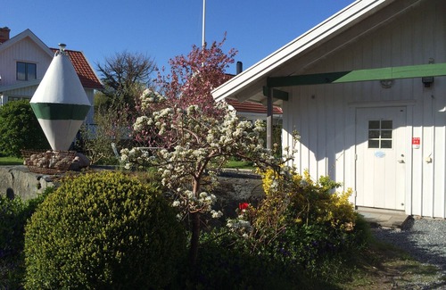 Haellsvik Cottage | Cosy cottage 200m from the sea & bath