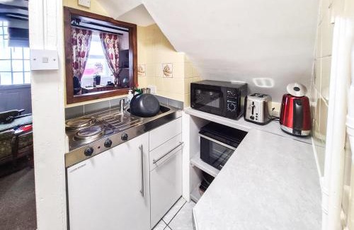 Allonby House | Cosy Cottage