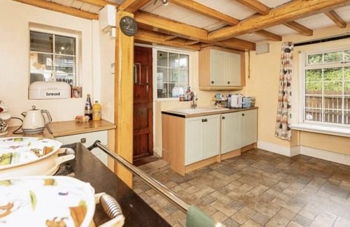 Beal House | Cosy Cottage in Rural Location