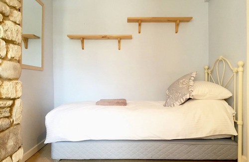 Northleach Cottage | Cosy cottage in the beautiful market town of Northleach