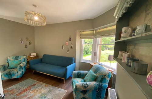 Polton Cottage | Cosy cottage located 25 minutes from Edinburgh City Centre
