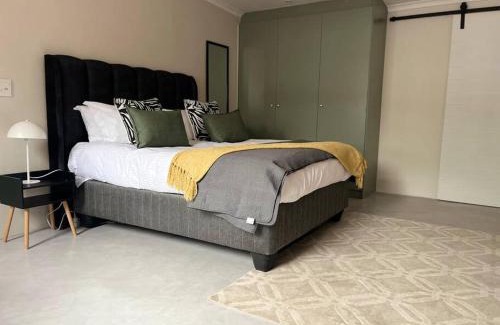 Claremont Villa | Cosy Cottage on Newlands Rd