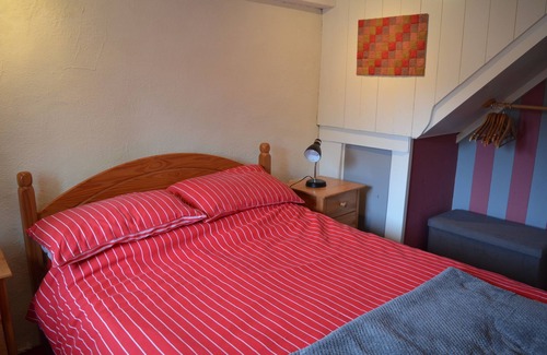 Fishguard Cottage | Cosy cottage on the Preseli Hills in Pembrokeshire