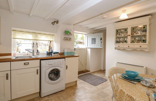 Foxley Cottage | COSY COTTAGE, pet friendly, character holiday cottage in Bawdeswell