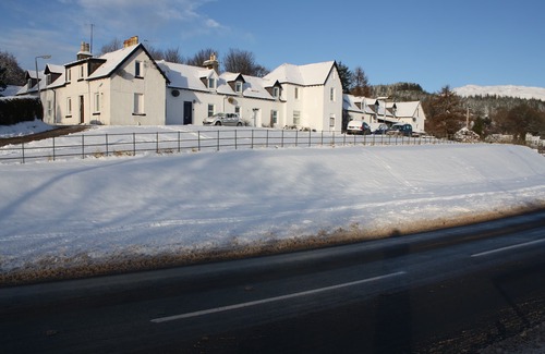 Minard Cottage | Cosy cottage with direct view of Loch Fyne