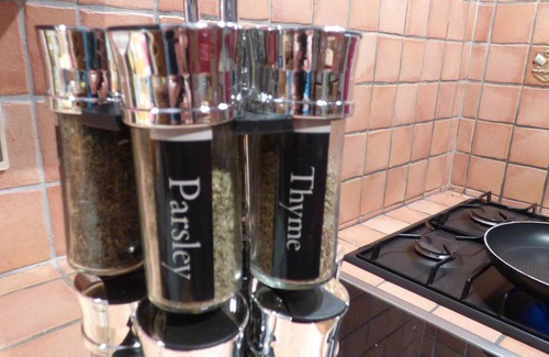 Neuve-Eglise House | Cosy country cottage with mountain views, Wi-Fi, log burner, workspace, pets