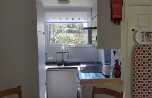 Bude Ski Chalet | Cosy Cove Chalet. Family & Pet Friendly. Near Bude.