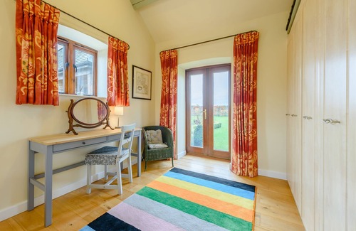 Witney Cottage | Cosy dog friendly holiday cottage for 2 near Witney - Coursehill Barn Annexe