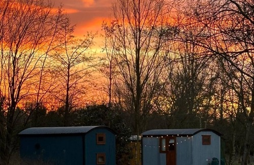 Higher Walton RV Rental | Cosy En-suite Shepherd Huts in beautiful wooded area.