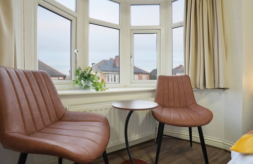 Doncaster House | Cosy Ensuite Room 3 (self check-in) Doncaster