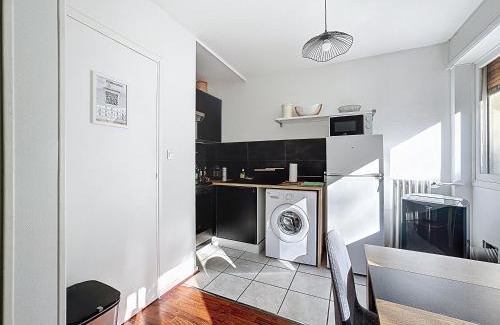 Royat Apartment | Cosy F2 Royat Thermes