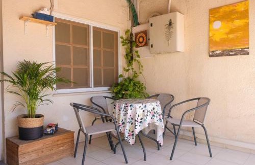 Eilat House | Cosy Family Home & Garden in Eilat